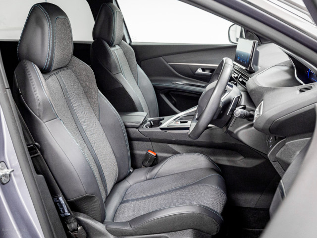 Image for 2024 Peugeot 5008 Allure 1.5 Diesel Auto 130HP - 7 Seater