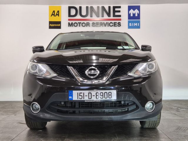 Image for 2015 Nissan Qashqai **2 KEYS **LANE ASSIST **CRUISE CONTROL **FRONT AND REAR PARKING SENSORS **DUAL DIGITAL CLIMATE CONTROL **MULTI FUNCTION STEERING WHEEL **ELECTRIC FOLDING MIRRORS **17" BRUSHED SILVER WHEELS **