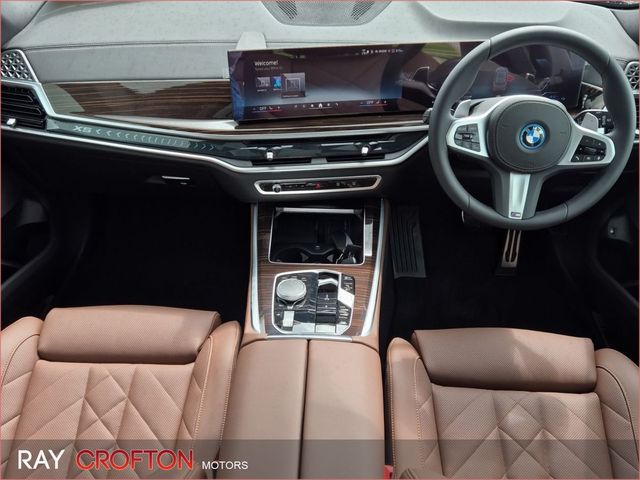 Image for 2025 BMW X5 xDrive50e M Sport