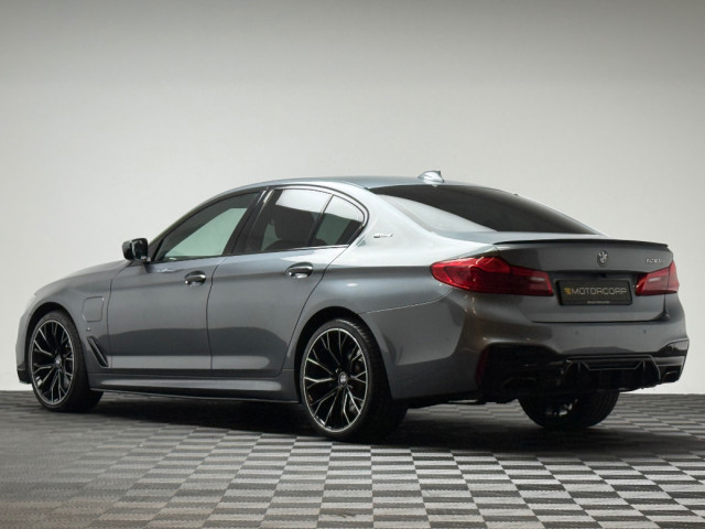 Image for 2018 BMW 5 Series 530E M SPORT