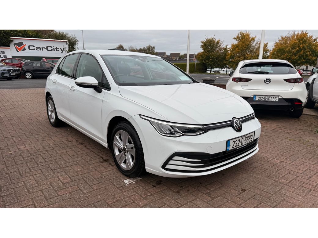 Image for 2023 Volkswagen Golf Life 2.0 TDI 115HP 5DR