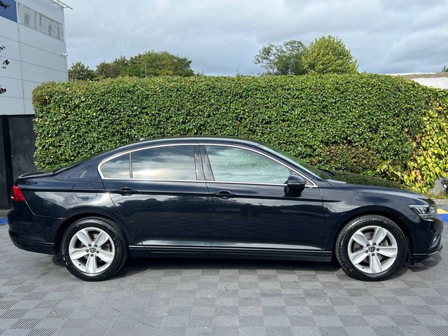 Image for 2022 Volkswagen Passat SE NAV 2.0 TDI // APPLE CARPLAY/ANDROID AUTO // SERVICE HISTORY // 17" ALLOYS