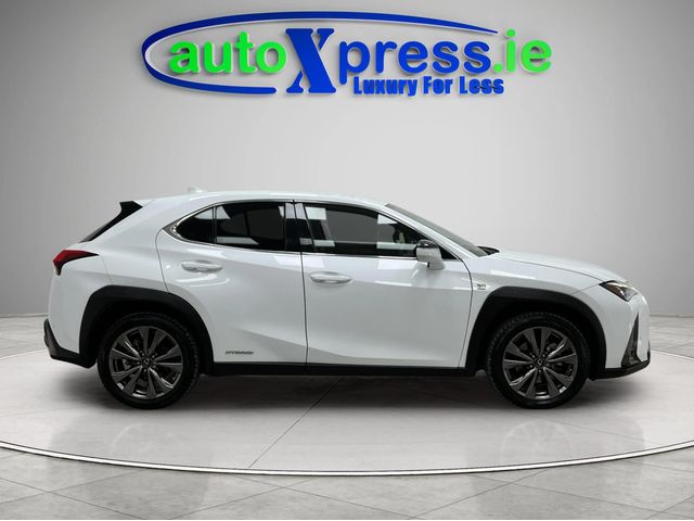 Image for 2019 Lexus UX 250H VERSION C 2.0 Hybrid Automatic, Reversing camera