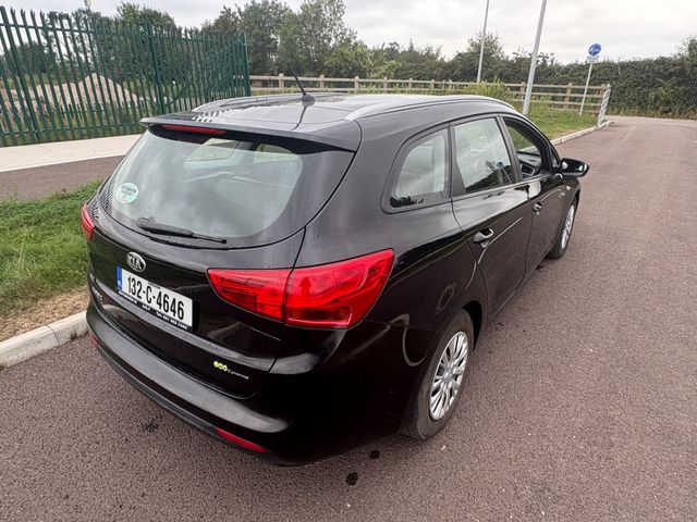Image for 2013 Kia Ceed SW CRDI Excellent Condition! BLUETOOTH AIR CON, Six speed transmission, Rear Parking Sensors, Multi-Function Steering Wheel