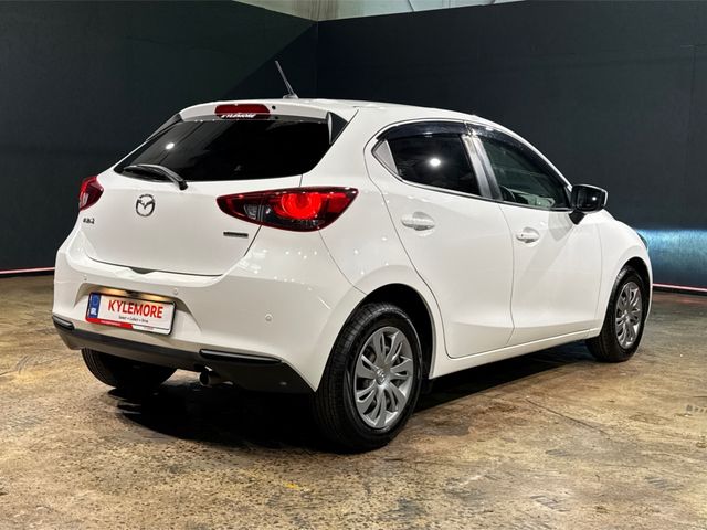Image for 2020 Mazda Mazda2 1.5 AUTOMATIC SKYACTIV G - A/C HEATING CONTROLS