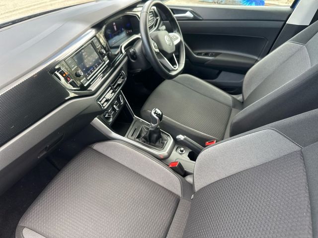 Image for 2024 Volkswagen Polo LIFE 1.0 TSI 95HP M5F