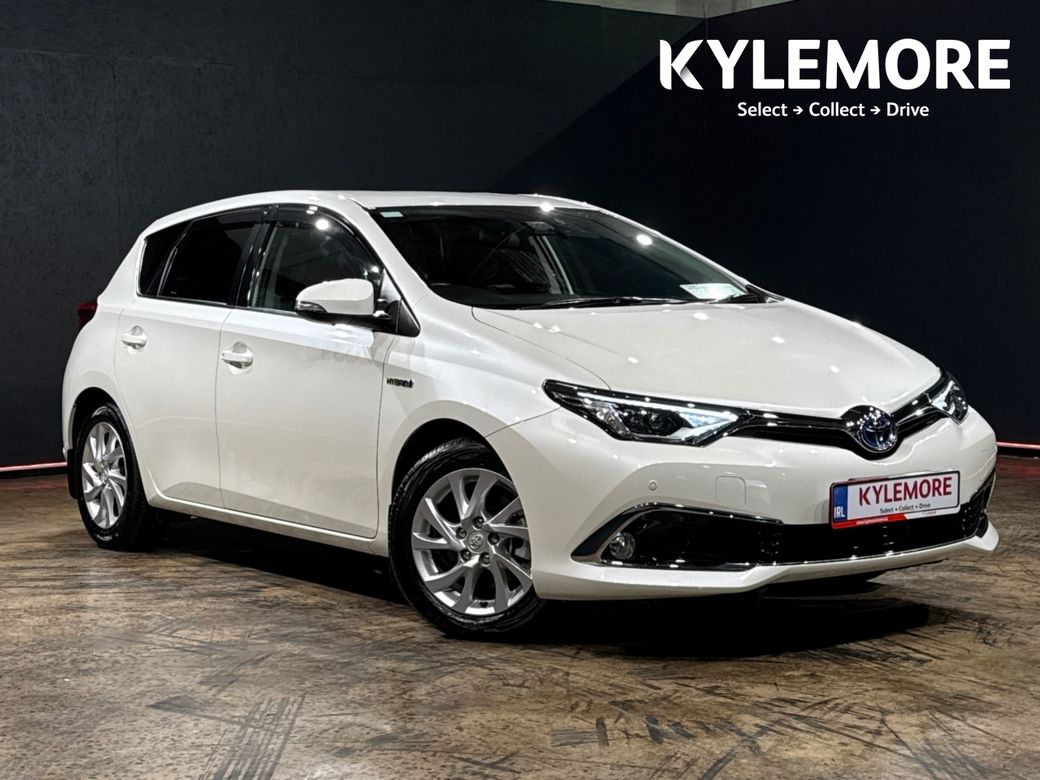 Image for 2018 Toyota Auris 1.8 HYBRID AUTOMATIC - A/C HEATING CONTROLS - REVERSE CAMERA