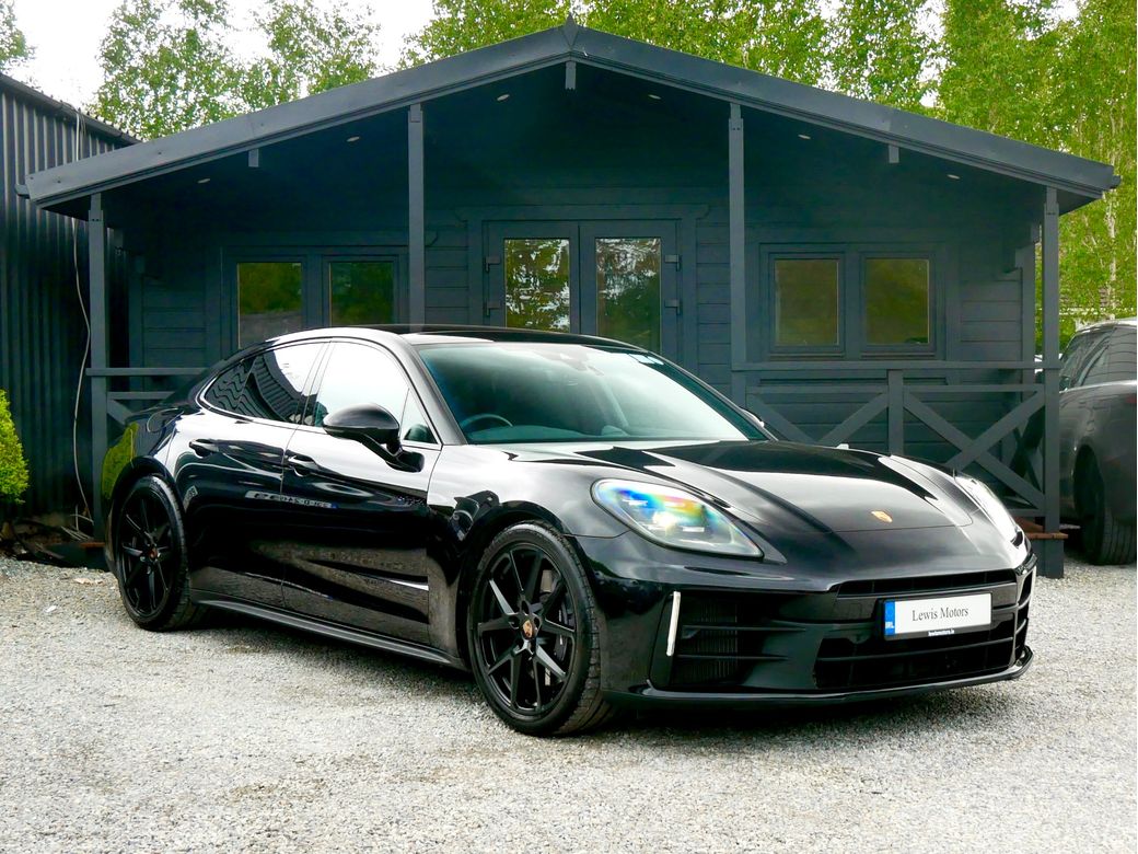 Image for 2025 Porsche Panamera 4 E-HYBRID, SPORTS EXHAUST, TILT AND SLIDE PAN ROOF, BOSE SOUND SYSTEM, AIR SUSPENSION