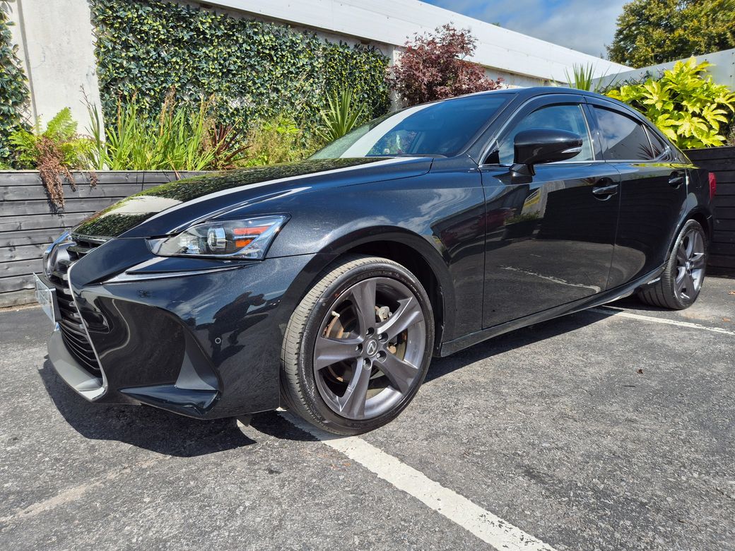 Image for 2019 Lexus IS 300h 2.5 HYBRID / SPORT SPEC / LOW MILEAGE / TAX €180 (192 REG)