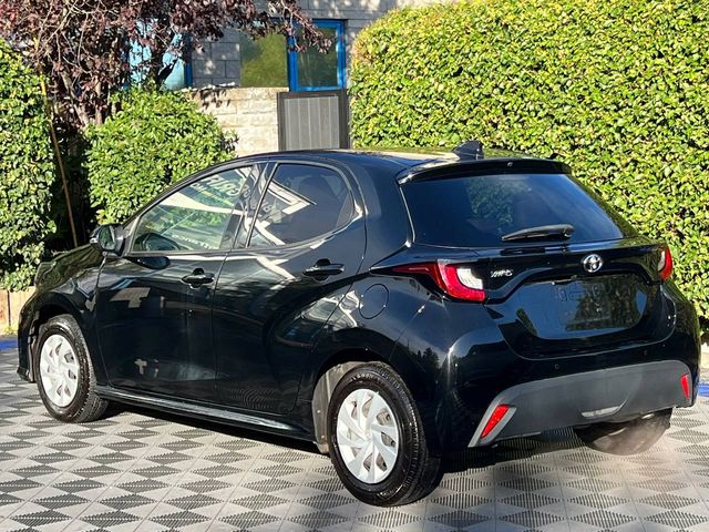 Image for 2022 Toyota Yaris 1.0 AUTO // APPLE CARPLAY/ANDROID AUTO // DIGITAL CLUSTER // LANE ASSIST