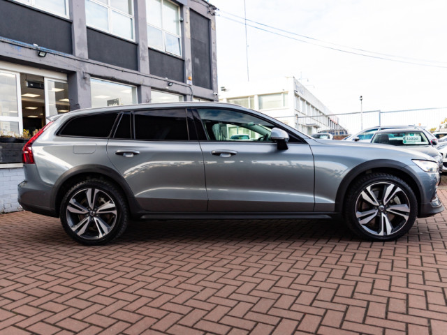 Image for 2021 Volvo V60 2021 VOLVO V60
