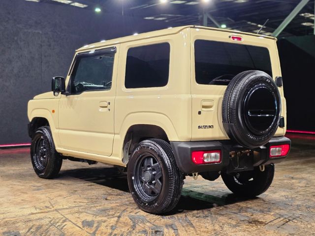 Image for 2023 Suzuki Jimny MANUAL SUV 4WD - HEATING CONTROLS / AC - HEATED SEATS - REVERSE CAMERA 