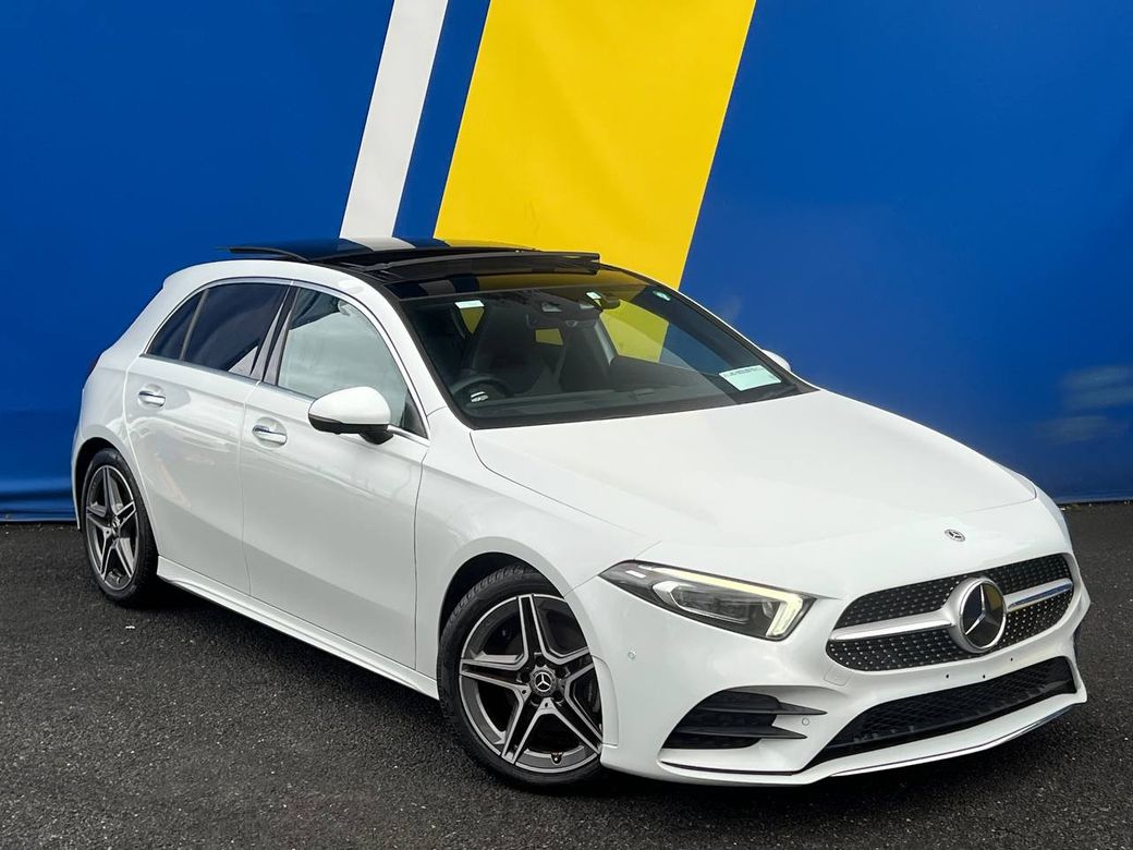 Image for 2020 Mercedes-Benz A Class A200d AMG-LINE PREMIUM PLUS AUTO ** HUGE SPEC ** // PANORAMIC SUNROOF // VIRTUAL COCKPIT // HUGE SPEC LEATHER AMG INTERIOR 