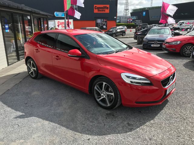 Image for 2018 Volvo V40 2.0 D4 (190hp) ES