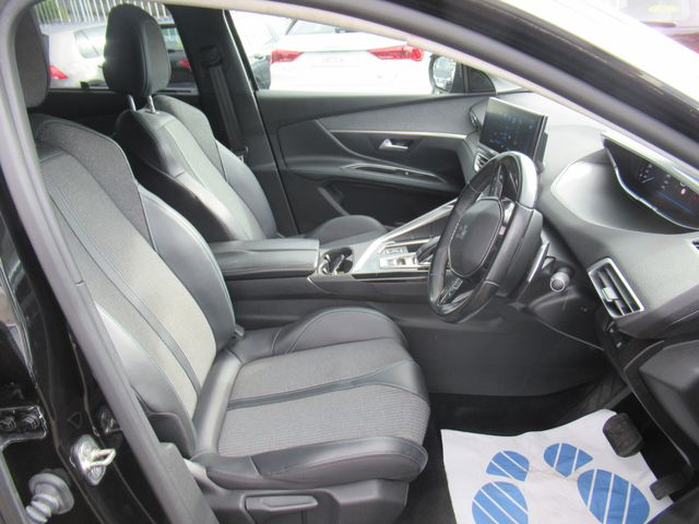 Image for 2022 Peugeot 5008 Allure 1.5 Blue HDI 130 AUT 7Seater