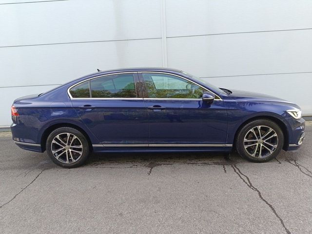 Image for 2018 Volkswagen Passat 1.6 TDI 120HP R Line Hi Spec Mint