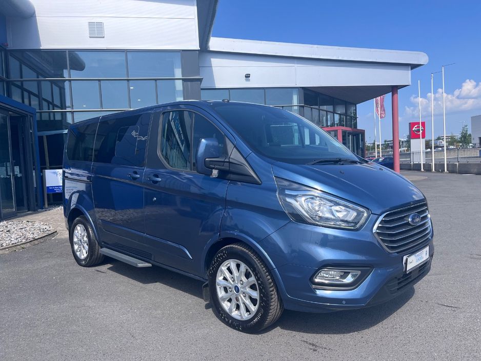 Image for 2019 Ford Tourneo Custom Lowered Floor Wheelchair Access