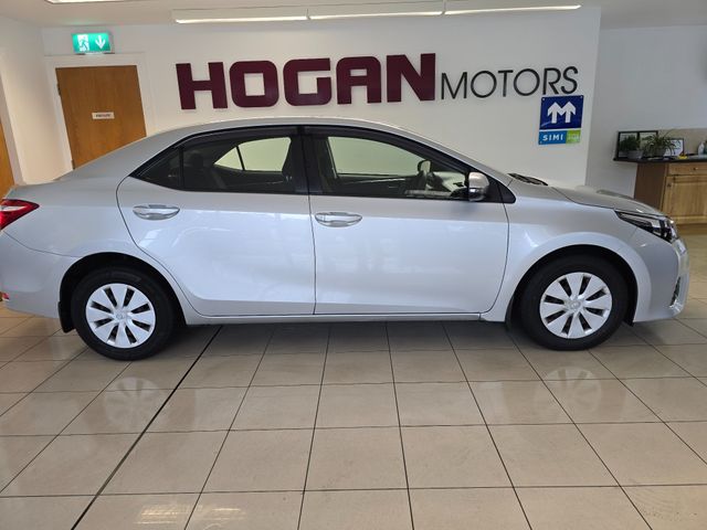 Image for 2016 Toyota Corolla 1.4 D4D Terra 4DR Saloon