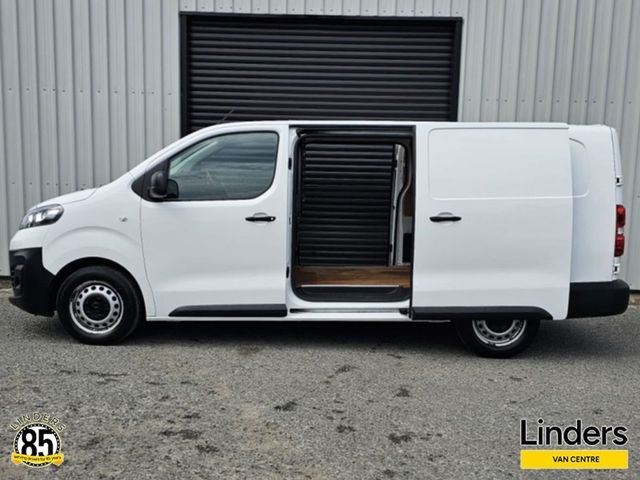 Image for 2022 Opel Vivaro LWB - VERY CLEAN