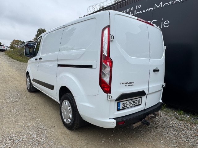 Image for 2021 Ford Transit Custom 2.0 TDCI SWB TREND // PRICE EXCL. VAT // FULL SERVICE HISTORY // TIMING BELT/WET BELT REPLACED // ONE OWNER //