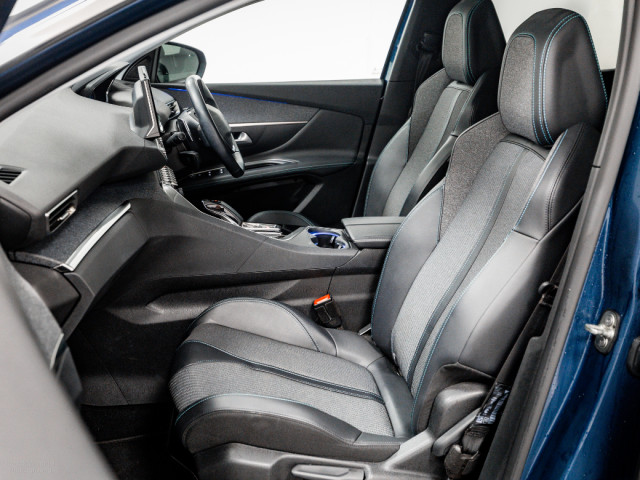 Image for 2022 Peugeot 3008 Allure 1.6 PHEV Auto 225HP