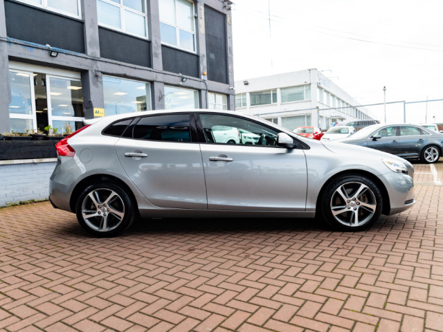 Image for 2017 Volvo V40 
