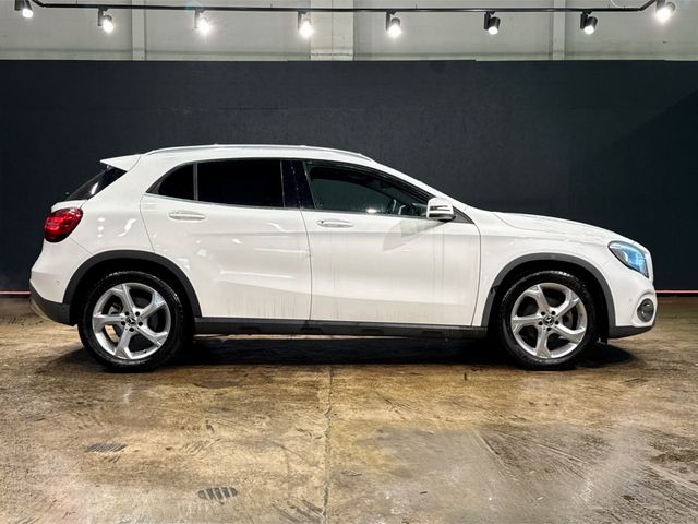 Image for 2019 Mercedes-Benz GLA Class BLACK LEATHER HEATED SEATS - FACTORY ALLOYS - REVERSE CAMERA - CRUISE CONTROL - PADDLE SHIFT - HEATED SEAT - ELECTRIC BOOT