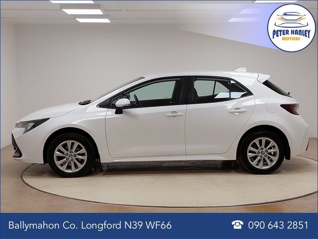 Image for 2023 Toyota Corolla 1.8 Hybrid Luna Hatchback