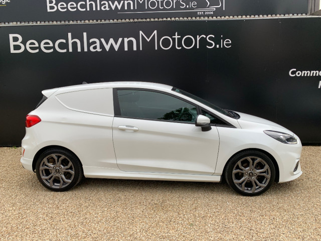 Image for 2022 Ford Fiesta SPORT 1.0 125PS MHEV COMMERCIAL // PRICE EXCL VAT // ONE OWNER // GREAT CONDITION // DOCUMENTED SERVICE HISTORY // 01/27 CVRT // 