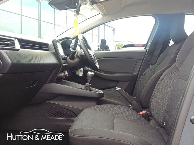 Image for 2022 Renault Clio Dynamique Edition 1.0 Petrol 5dr
