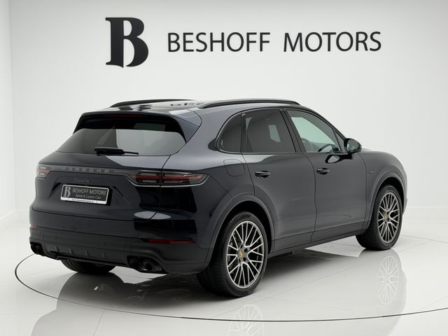 Image for 2022 Porsche Cayenne 3.0 V6 PLATINUM EDITION=HUGE SPEC//LIGHT INTERIOR//D REG=FULL PORSCHE SERVICE HISTORY=TAILORED FINANCE PACKAGES AVAILABLE=TRADE IN'S WELCOME