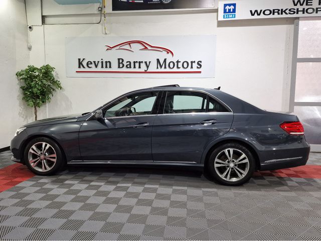 Image for 2016 Mercedes-Benz E Class E220 BLUETEC SE PREMIUM (PAN ROOF) AUTOMATIC **HIGH SPEC / LOW MILEAGE / CRUISE CONTROL / ELECTRIC & MEMORY FRONT SEATS / ELECTRIC SUNROOF / FULL BLACK LEATHER / HEATED SEATS / REVERSE CAMERA**