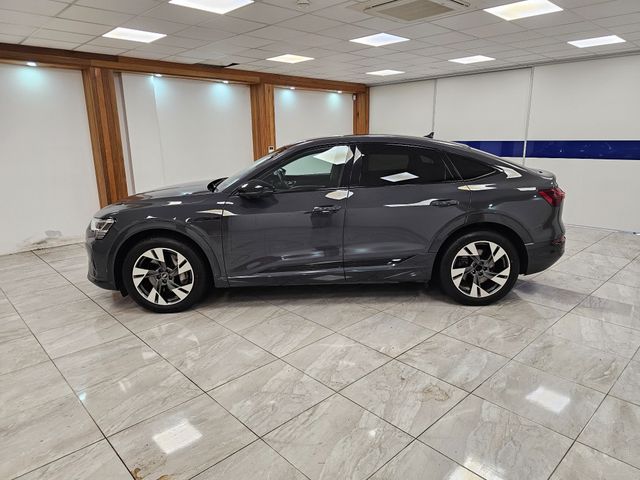 Image for 2024 Audi Q8 SB 55etron Quattro