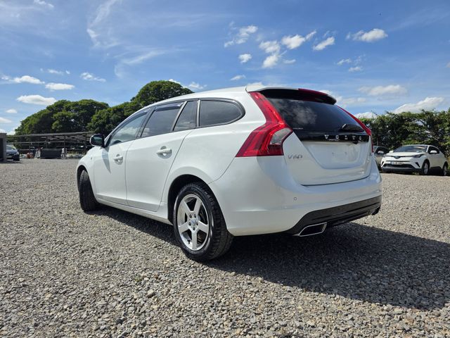 Image for 2017 Volvo V60 D4 Dynamic-ED