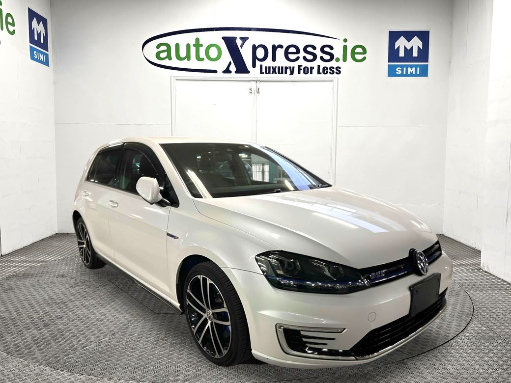 Image for 2016 Volkswagen Golf GTE 1.4 Hybrid Automatic, Reversing camera