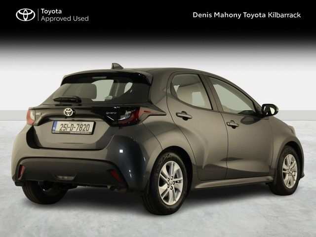 Image for 2025 Toyota Yaris Luna