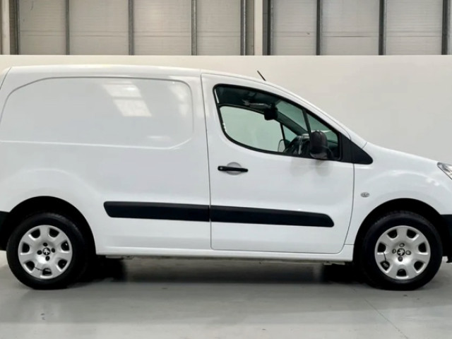 Image for 2018 Peugeot Partner Professional 100hp 3 Seater 