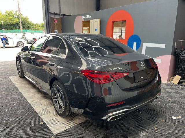 Image for 2025 Mercedes-Benz C Class 2025 MERCEDES-BENZ C350E SPORTS 2.0 AUTOMATIC / CRUISE CONTROL / PARKING CAMERA / ELECTRIC MEMORY & HEATED SEATS / PADDLE SHIFTERS / AMBIENT LIGHTS / APPLE CARPLAY AND MORE