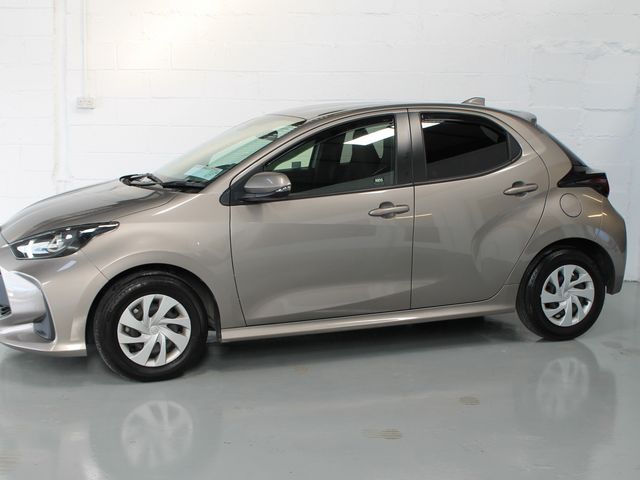 Image for 2021 Toyota Yaris Luna
