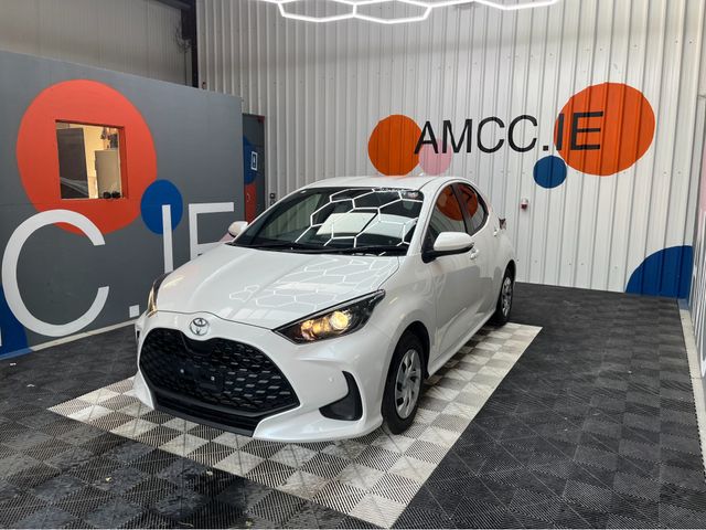 Image for 2024 Toyota Yaris ONLY €19950! YARIS AUTOMATIC 1.0 PETROL / 8k KMs / REVERSE CAMERA & MORE