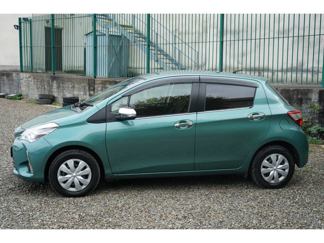 Image for 2017 Toyota Vitz Automatic 