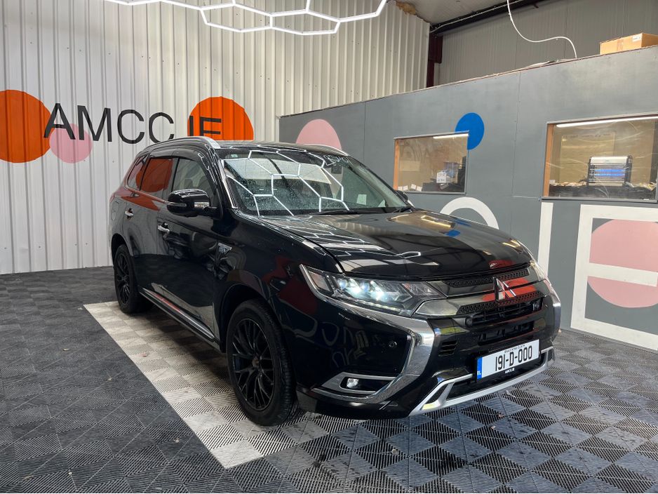 Image for 2019 Mitsubishi Outlander €20950 2019 MITSUBISHI OUTLANDER PHEV G 2.4 AUTOMATIC / CRUISE CONTROL / 360° CAMERA / ELECTRIC MEMORY & HEATED SEATS / PADDLE SHIFTERS / HEATED STEERING WHEEL / 7 SEATS OPTION AND MORE