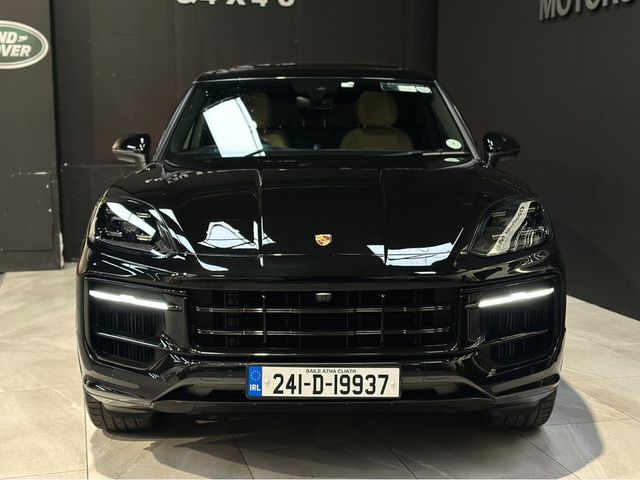 Image for 2024 Porsche Cayenne 3.0 V6 E-HYBRID MEGA SPEC