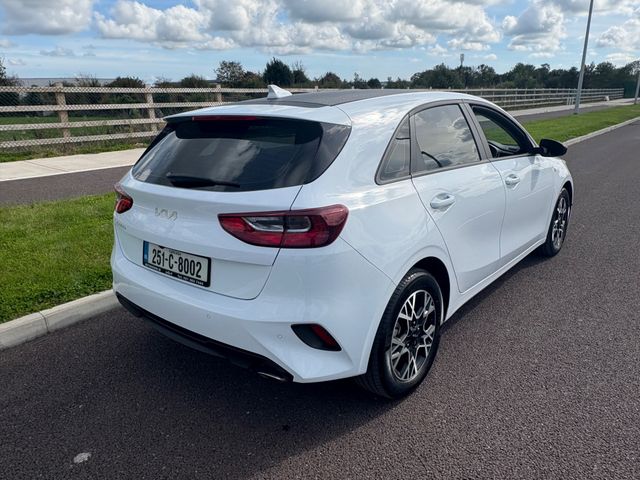 Image for 2025 Kia Ceed 1.6 Diesel **LIMIT EDITION** Only 10, 000 Kms **Showroom Condition, Reversing Camera, Parking Sensors, Bluetooth, Multifunctional Steering Wheel **2 years AA** membership