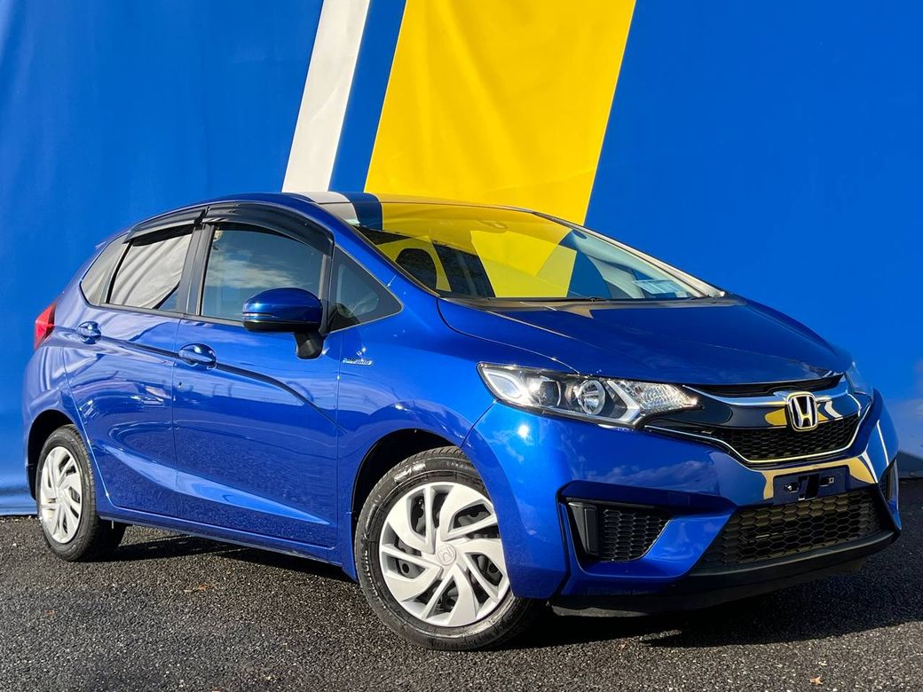 Image for 2017 Honda Fit L-PACKAGE 1.5 HYBRID // REVERSE CAMERA // HALF LEATHER SEATS // CRUISE CONTROL