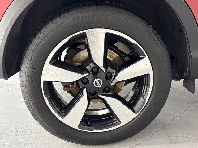 Image for 2017 Nissan Qashqai 1.2**MULTIFUNCTIONAL STEERING WHEEL**DIGITAL MEDIA DISPLAY**REVERSE CAMERA**PARKING SENSORS**BLUETOOTH**DUAL CLIMATE CONTROL**SEMI DIGITAL DASH**ISOFIX**FINANCE AVAILABLE**