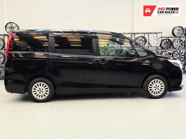 Image for 2015 Toyota Noah Daa-zwr80g