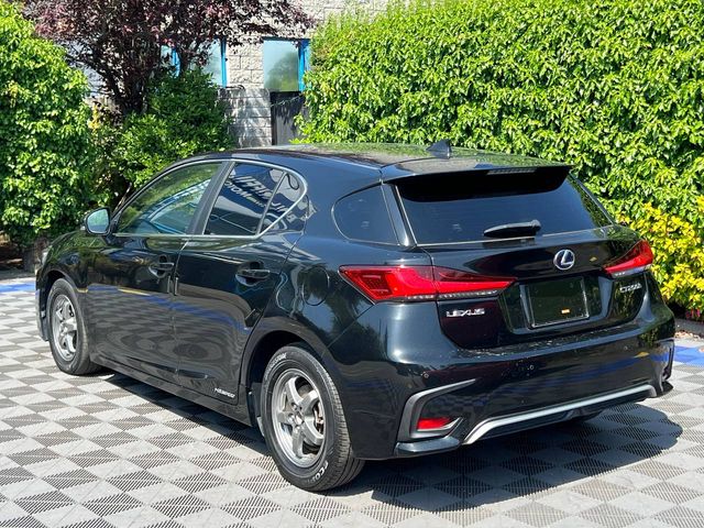 Image for 2019 Lexus CT 200h 1.8 HYBRID AUTO // SUEDE HEATED SEATS // REVERSE CAMERA // DUAL ZONE CLIMATE CONTROL