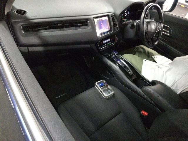 Image for 2018 Honda Vezel 1.5 HYBRID AUTOMATIC - FACTORY ALOYS - HONDA SENSING - CRUISE CONTROL - PUSH BUTTON START/STOP