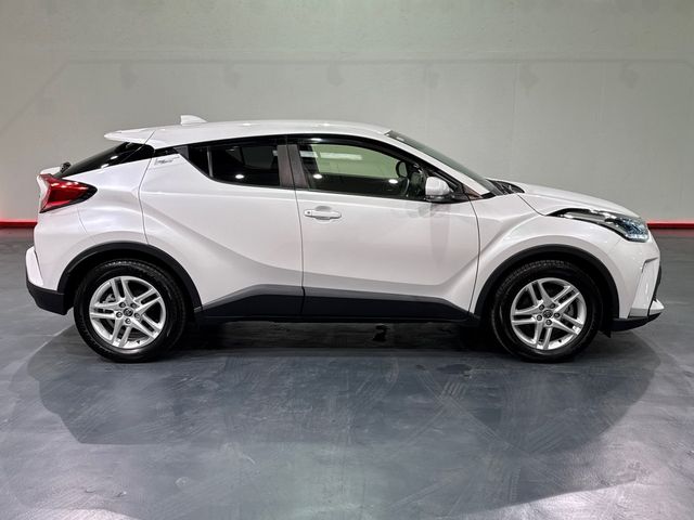 Image for 2023 Toyota C-HR 1.8 HYBRID AUTOMATIC SUV - FACTORY ALLOYS - REAR CAMERA/PARKING RADAR - A/C HEATING CONTROLS